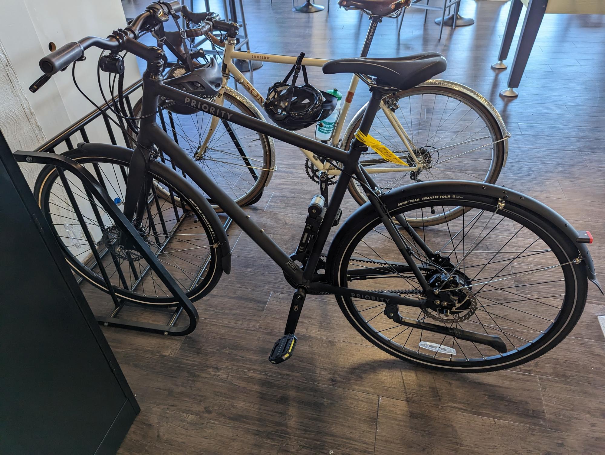 2023 Priority Bicycles Continuum Onyx Black