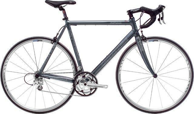 2005 Cannondale R700  Silver or Gray