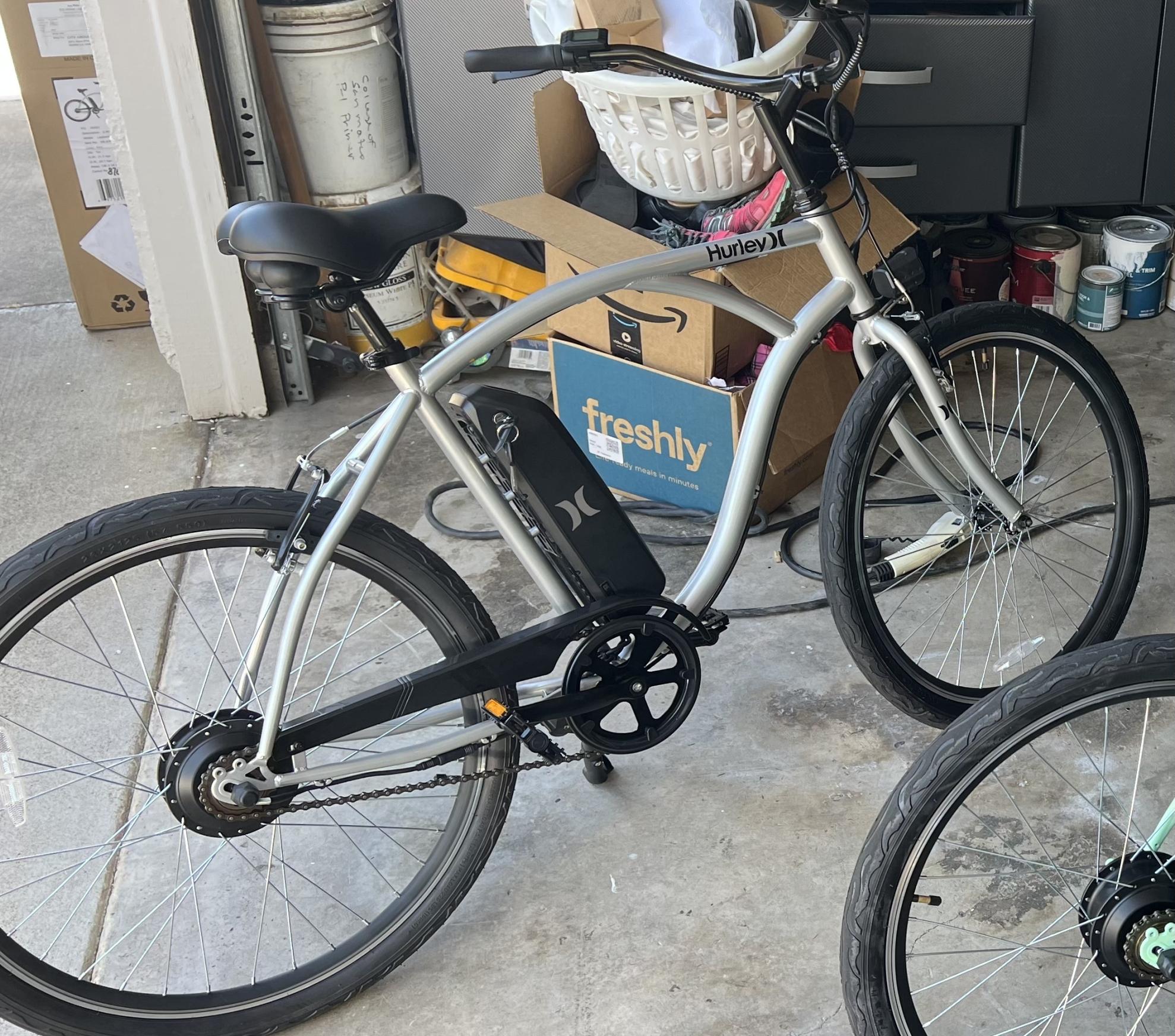 2023 Hurley Laid back Silver, gray or bare metal