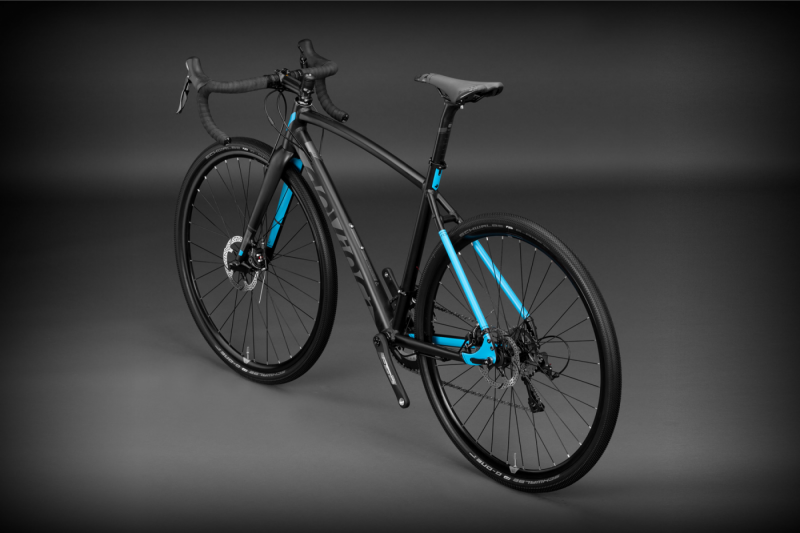 2016 Devinci Hatchet Black and Blue