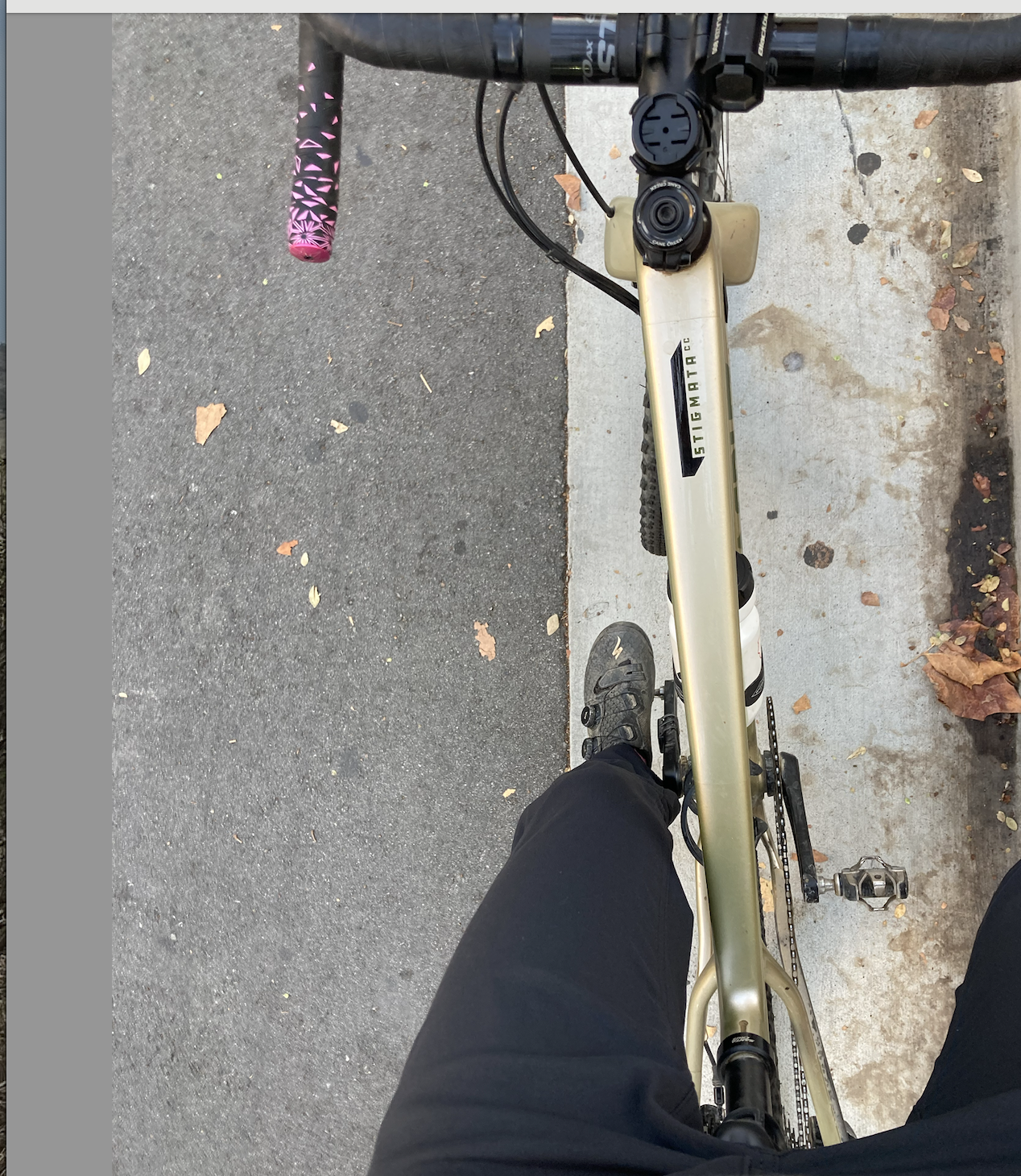 2022 Santa Cruz Stigmata Rival Yellow or Gold