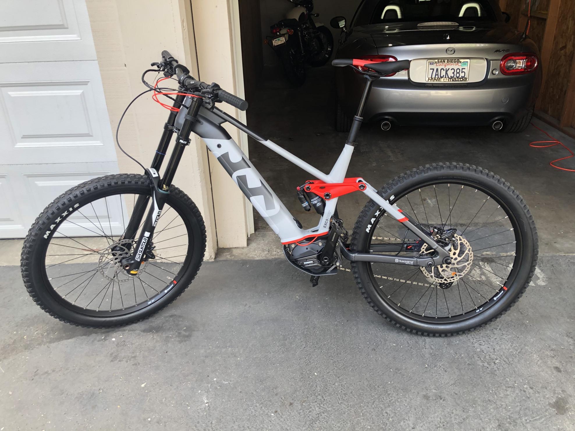 2021 HUSQVARNA EX9 White