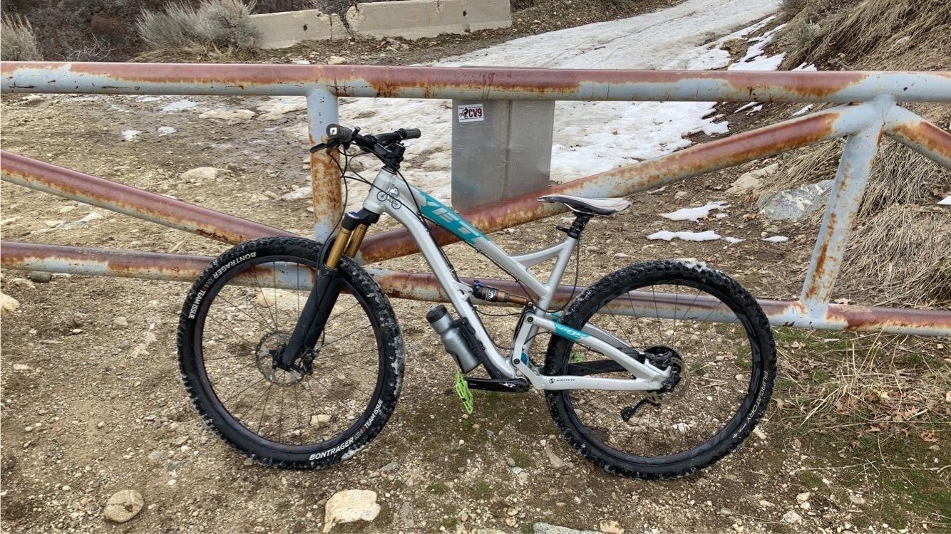 Yeti sb95 Silver, gray or bare metal