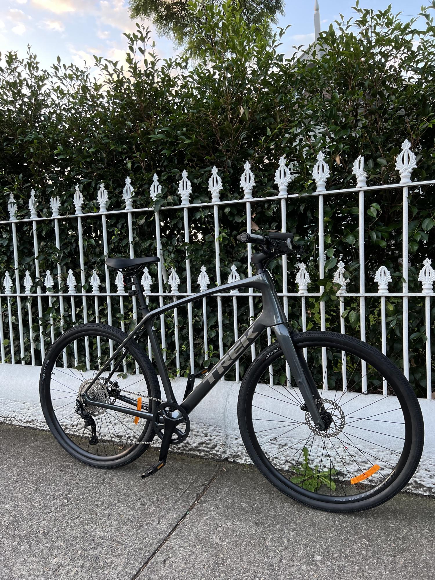 2023 Trek FX Sport 4 Silver, gray or bare metal