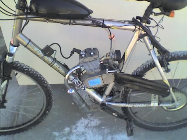 200 Trek 820  Black
