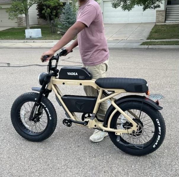 2023 Yadea Trooper 01 Yellow or Gold