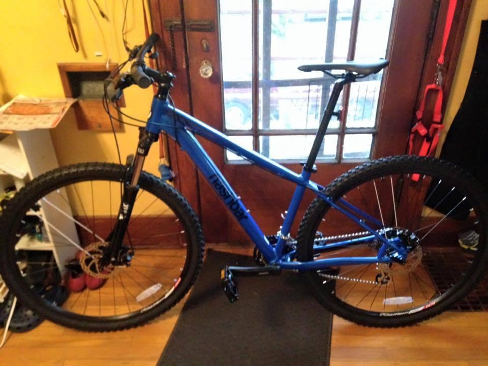 2015 Nashbar 29 inch mountain bike w/ disc brakes Blue