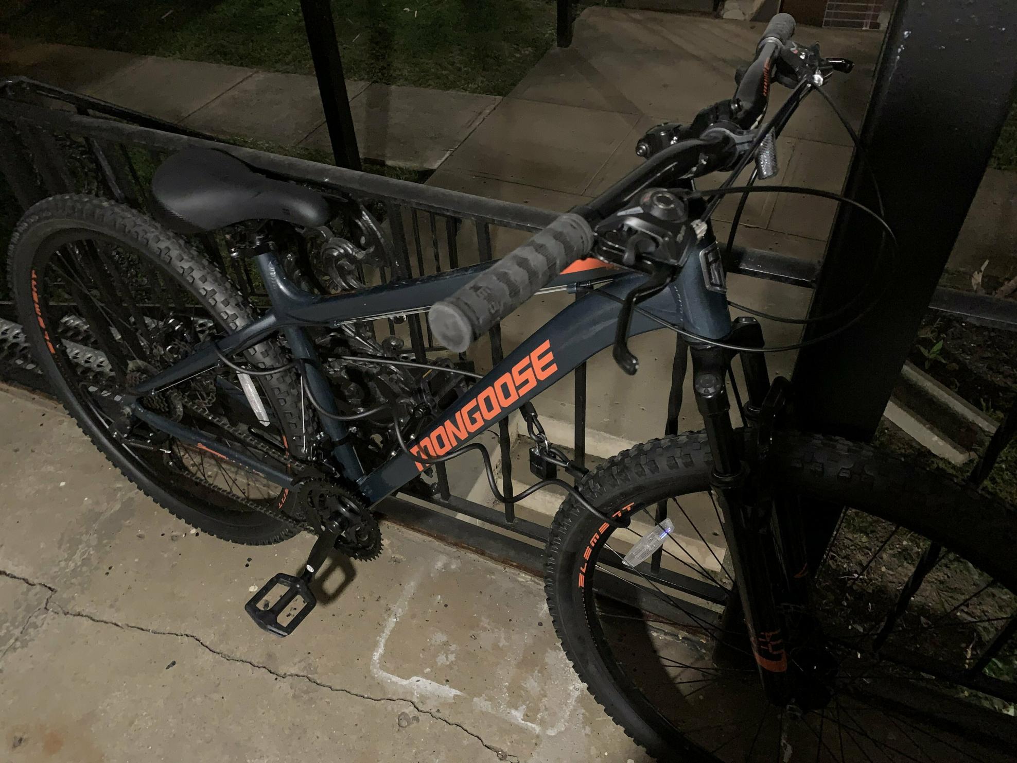 2021 Mongoose Durham Silver, gray or bare metal