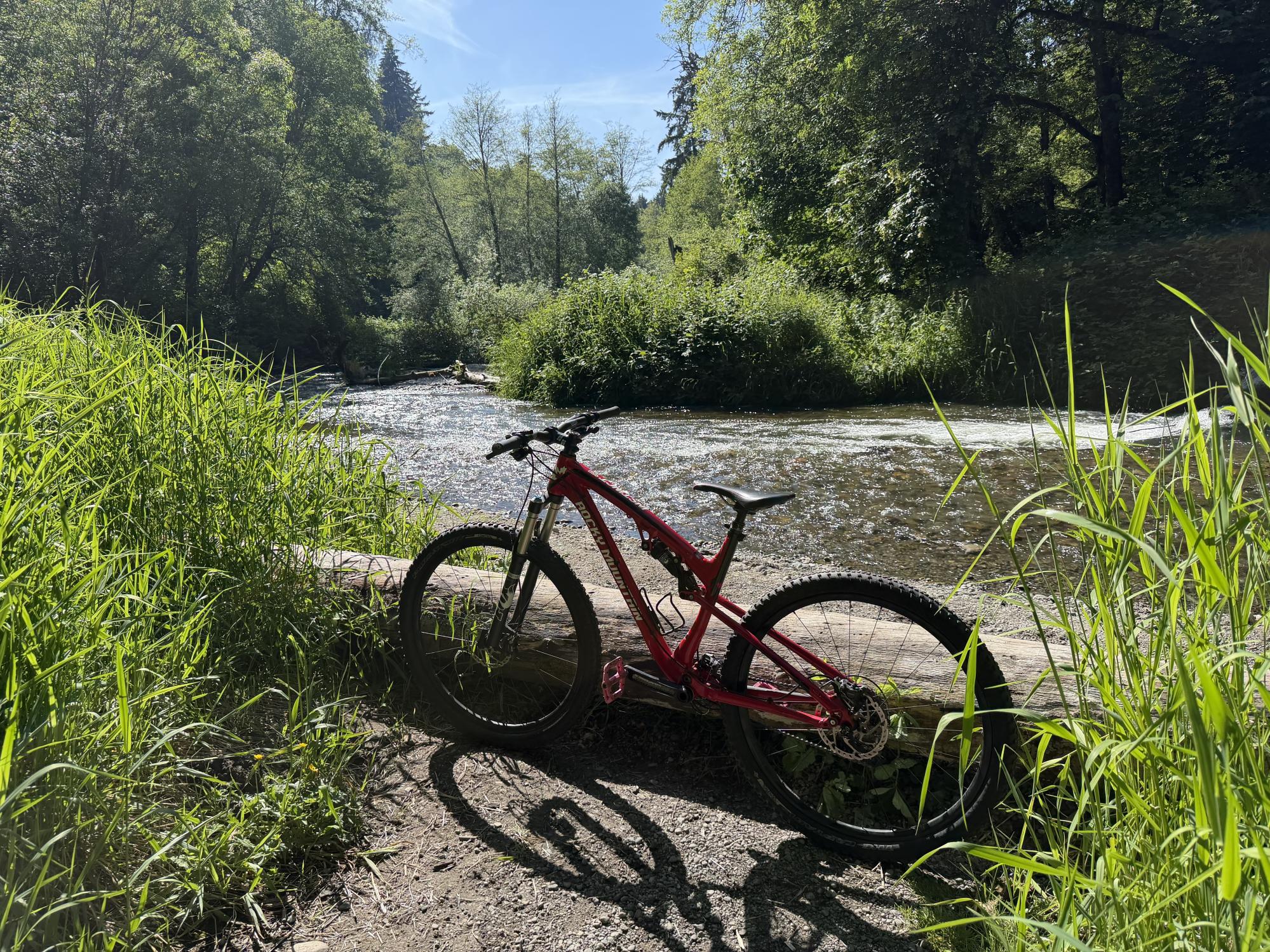 Rocky Mountain Bicycles Instinct Red