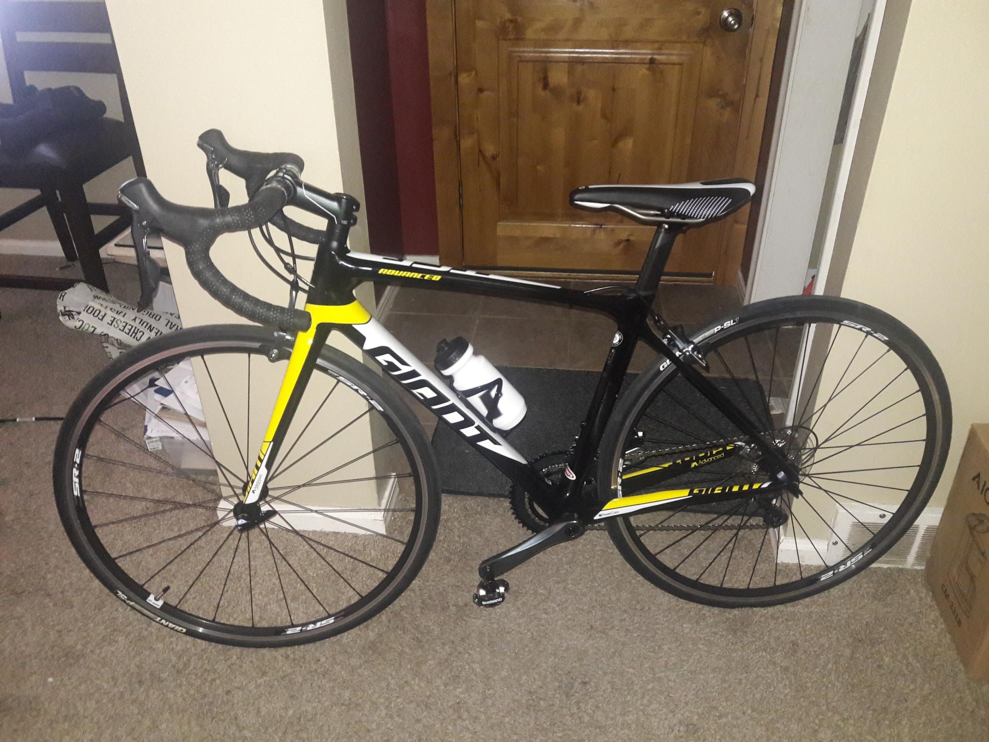 2016 Giant TCR Advanced 3 Black, Yellow or Gold, and White
