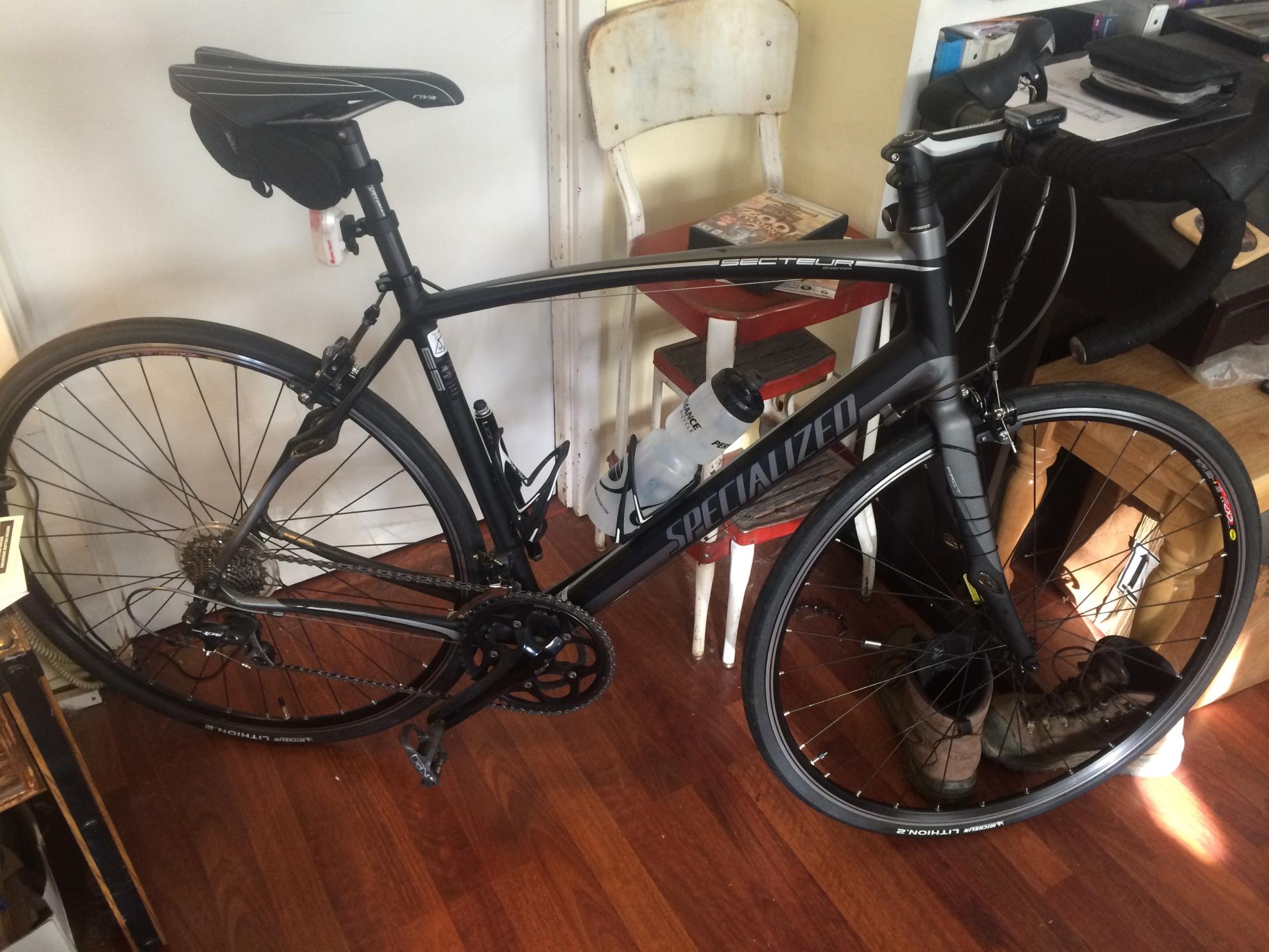 2011 Specialized Secteur Comp Compact Black