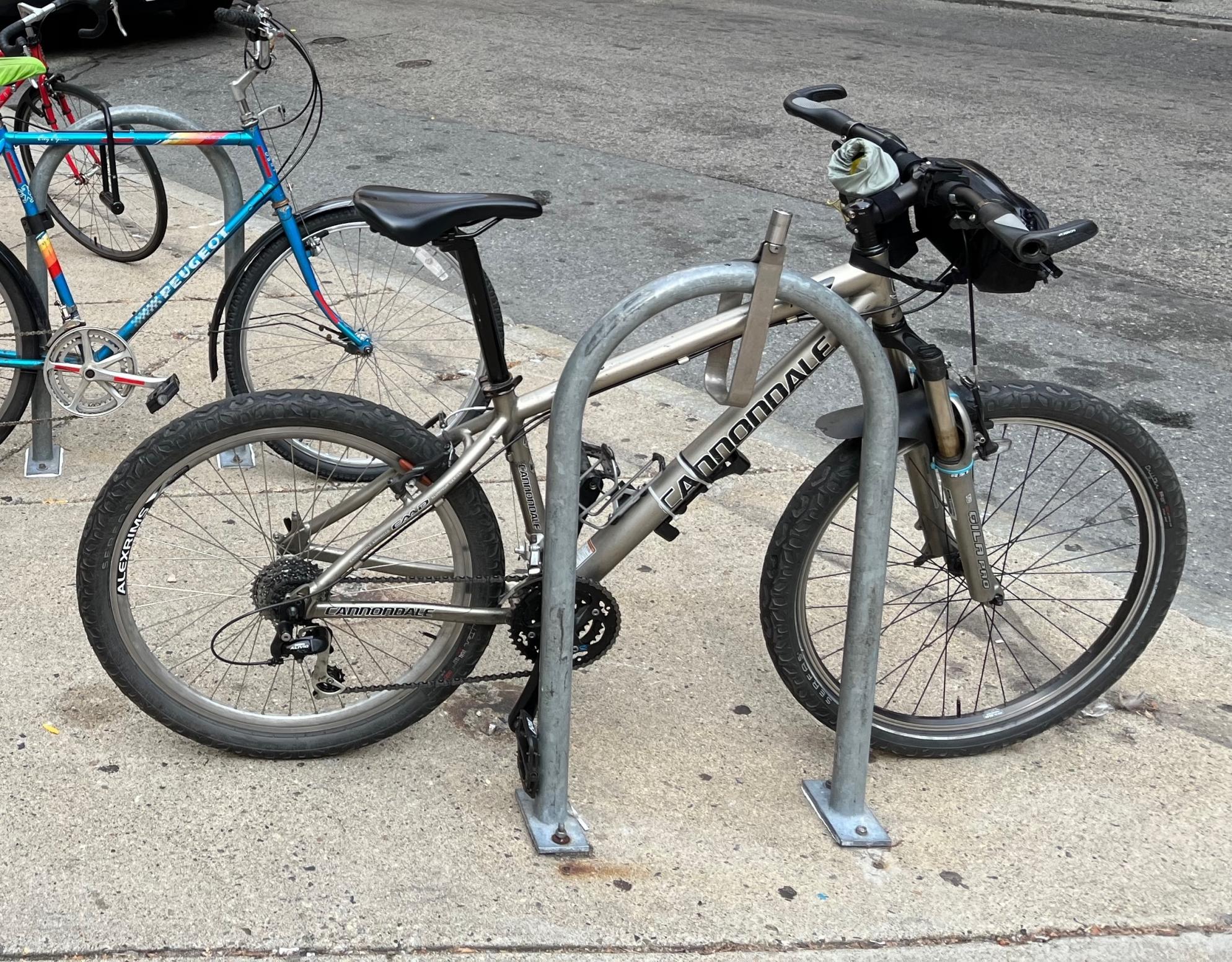 2008 Cannondale F7 Silver, gray or bare metal