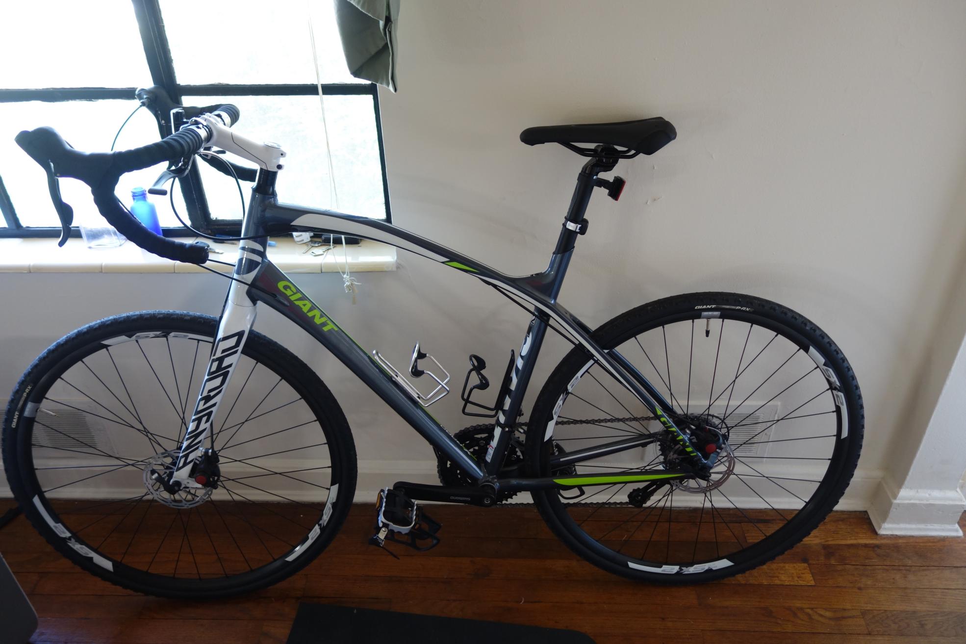 2015 Giant Aneroid 2 Silver or Gray