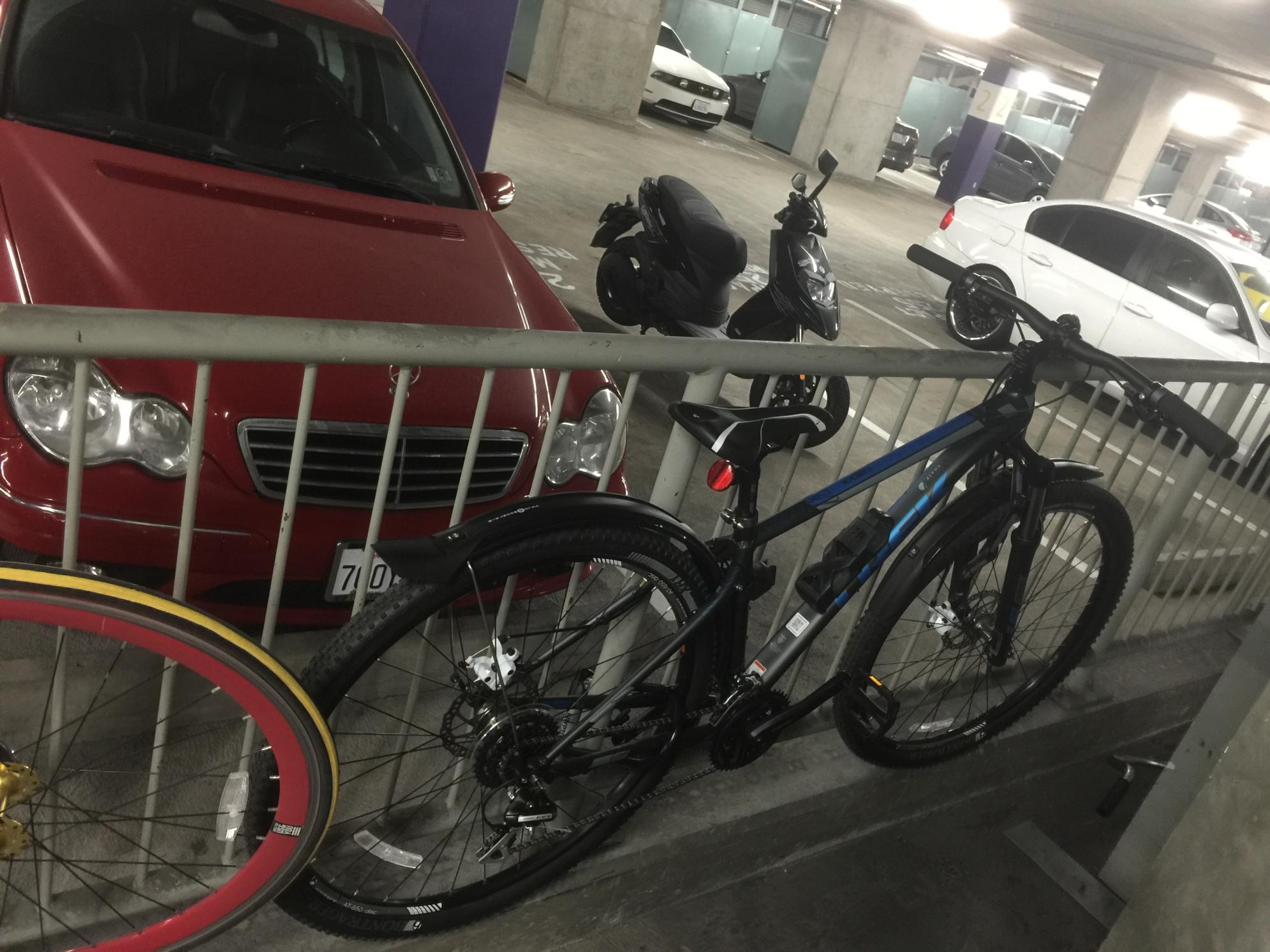 2014 Trek X-Caliber 5 Silver or Gray