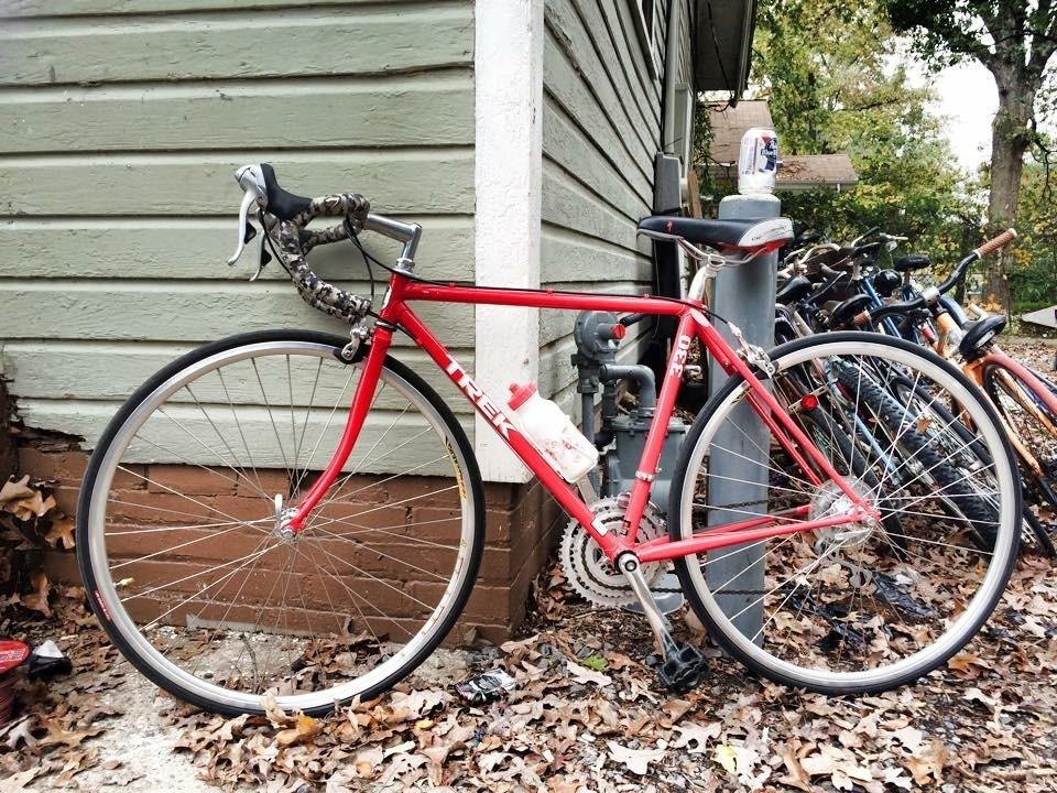 Trek 330 Red