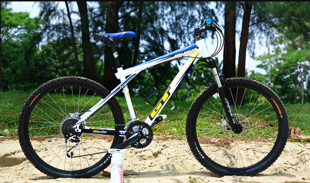 2011 GT Bicycles Avalanche 1.0 White