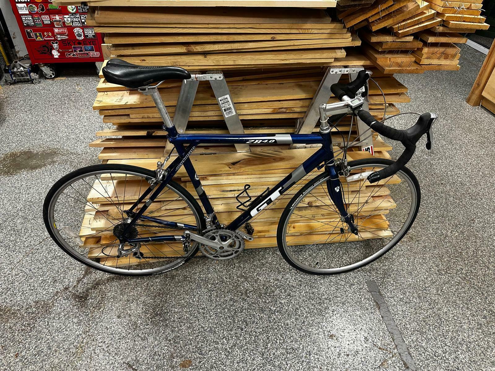 2001 GT Bicycles ZR 4.0 Blue and Silver, gray or bare metal