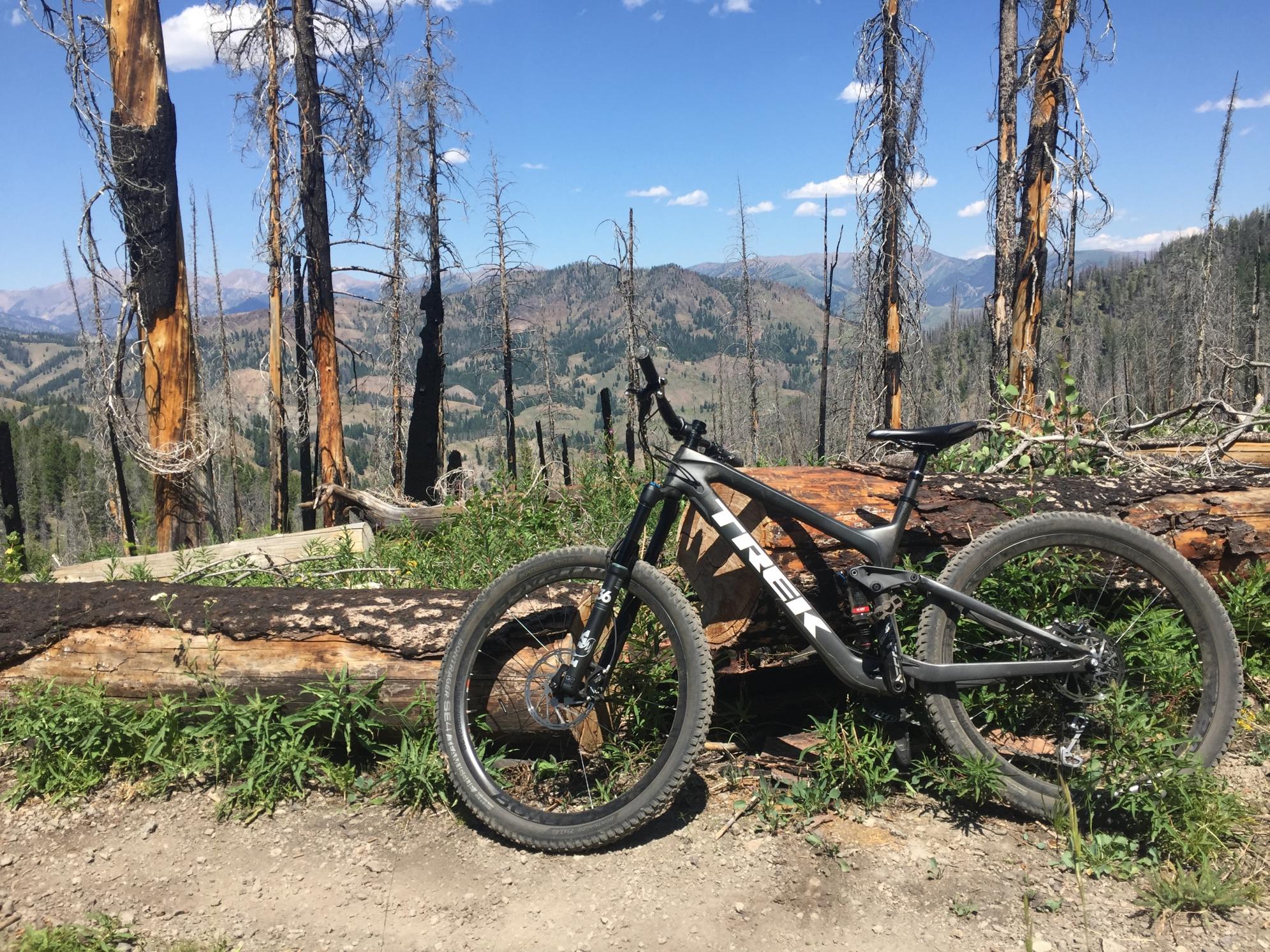 2019 Trek Slash 9.0 Black