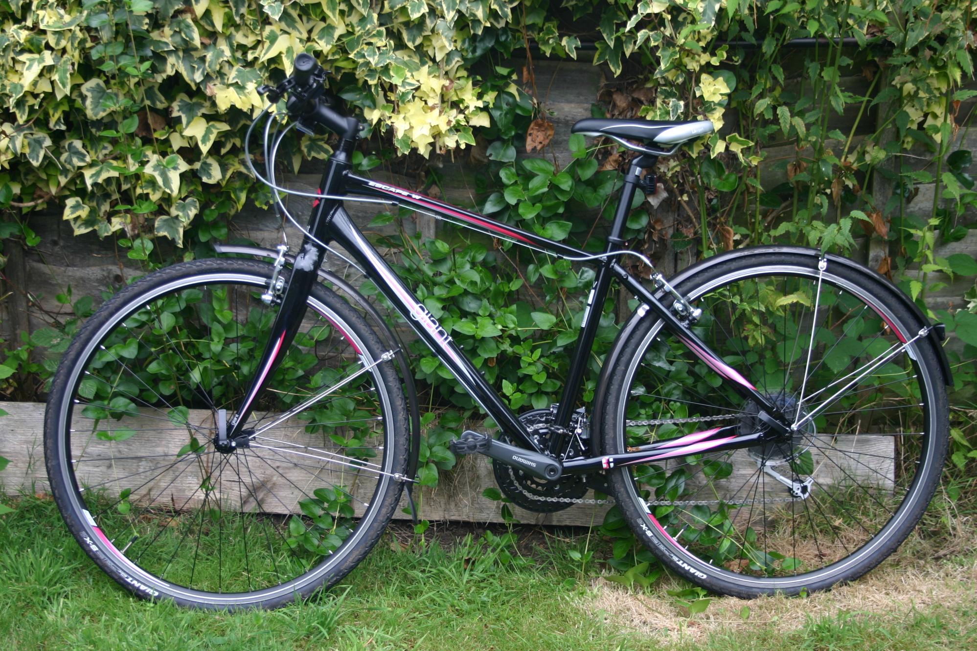 2014 Giant escape W Black, Pink, and White