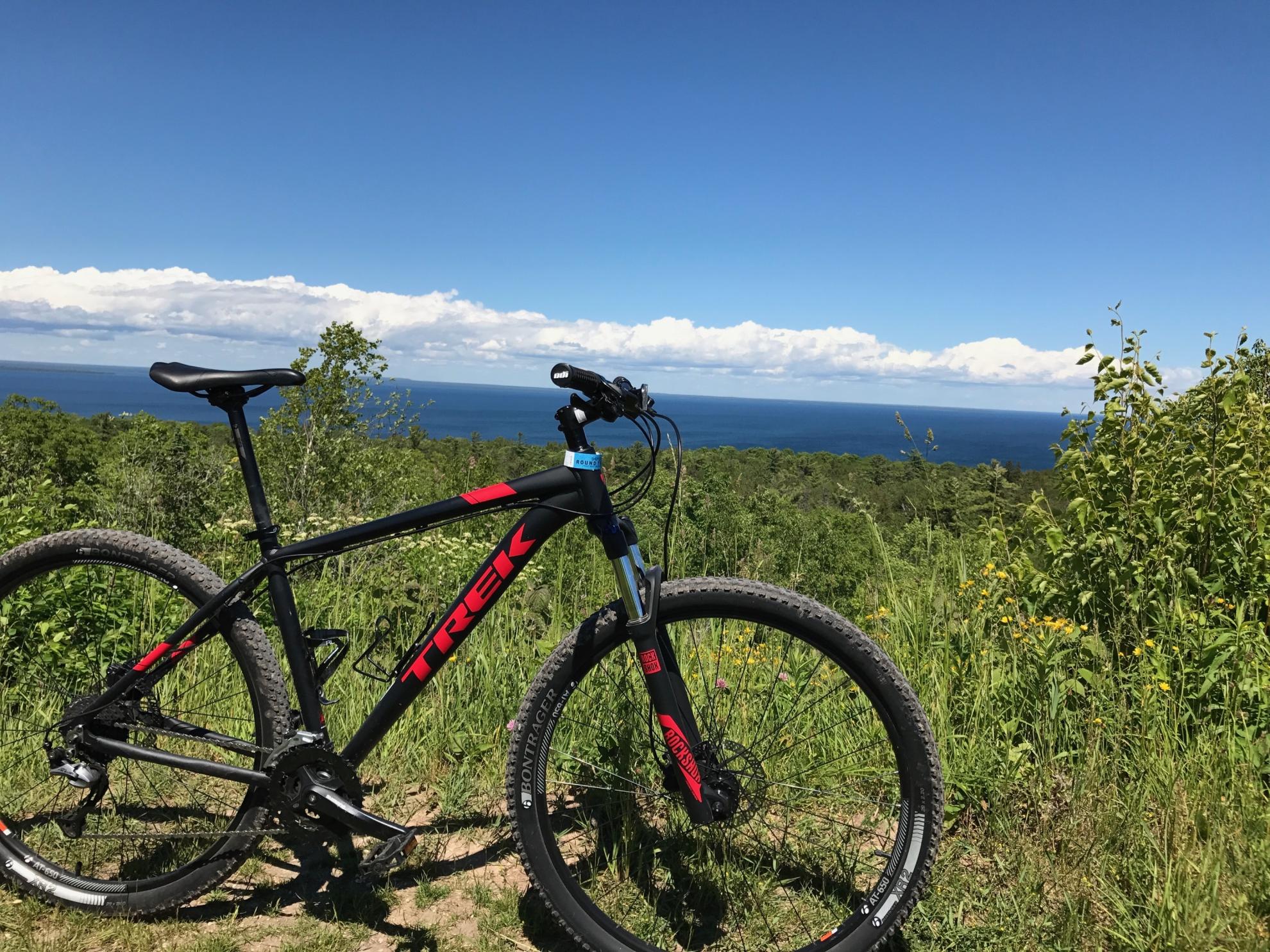 2017 Trek marlin 7 Black and Red