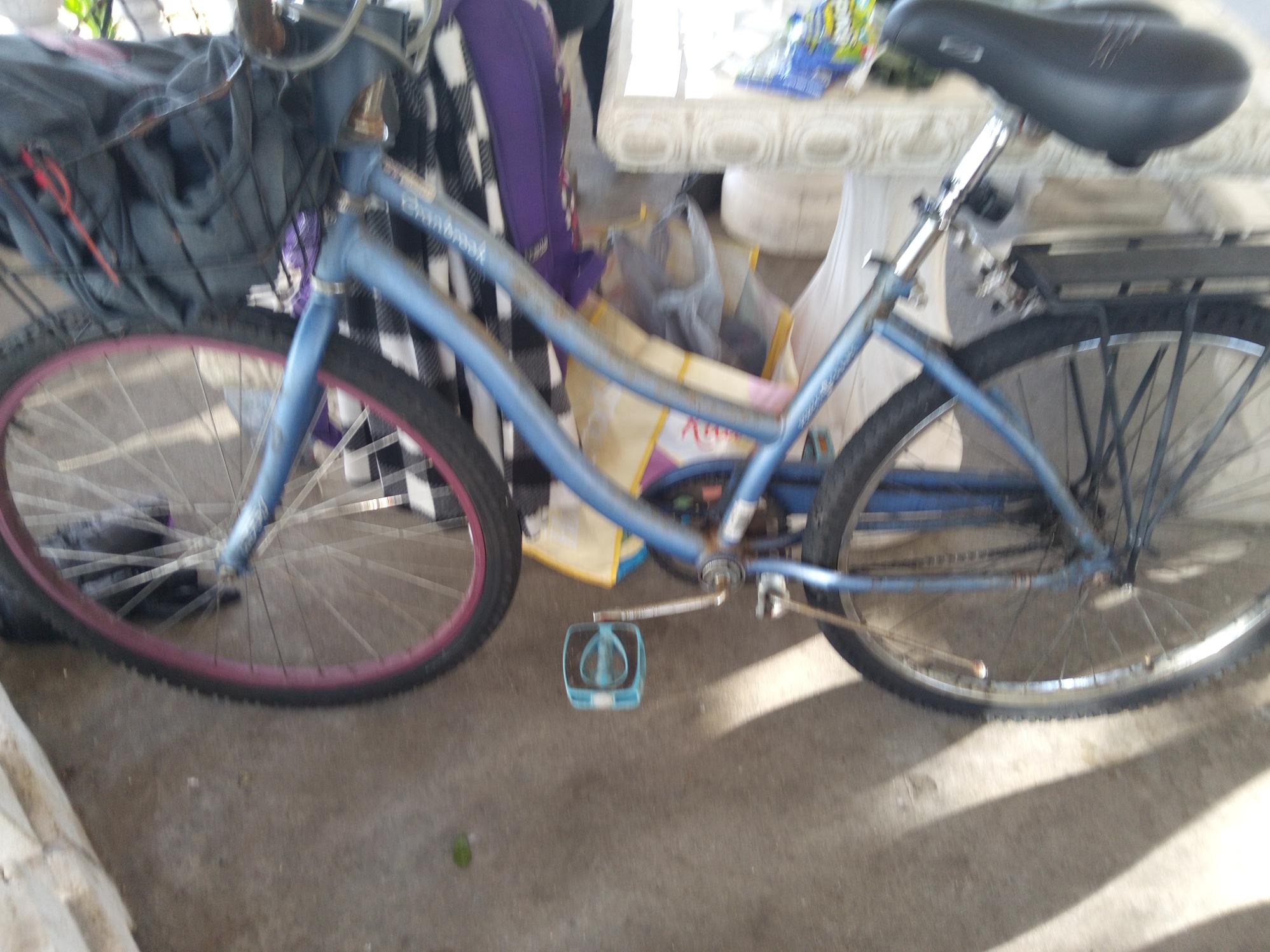 Huffy Beach Cruiser Blue