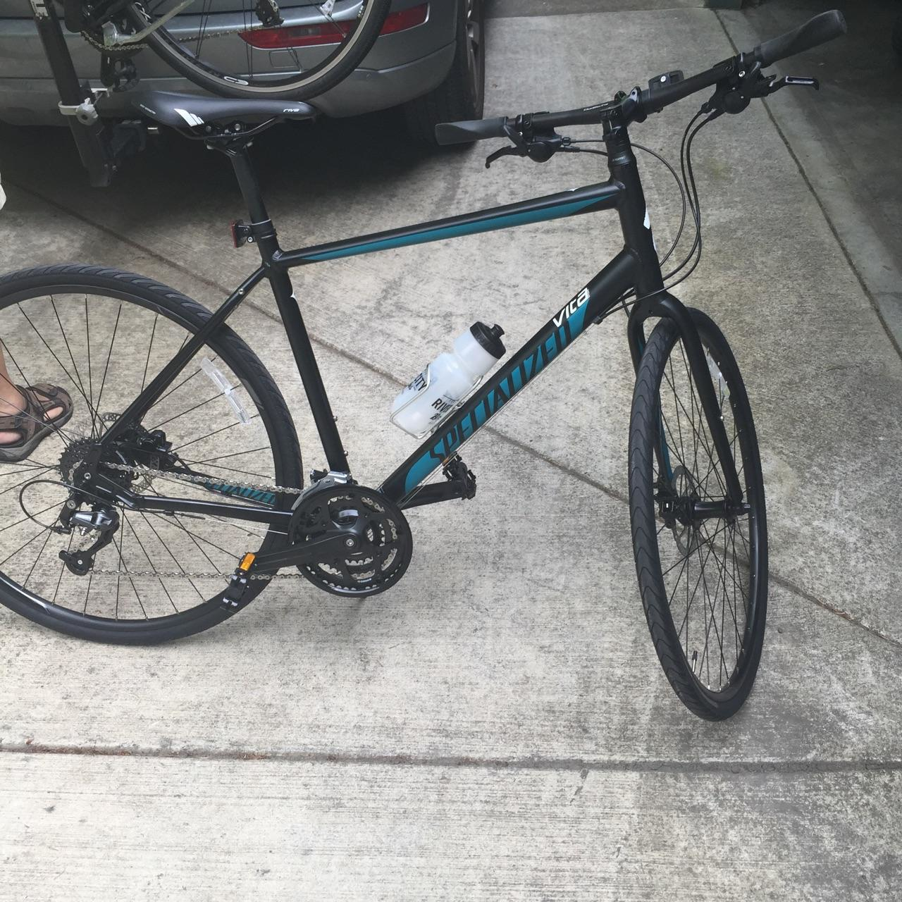 2015 Specialized Vita Sport Disc Black, Teal, and White