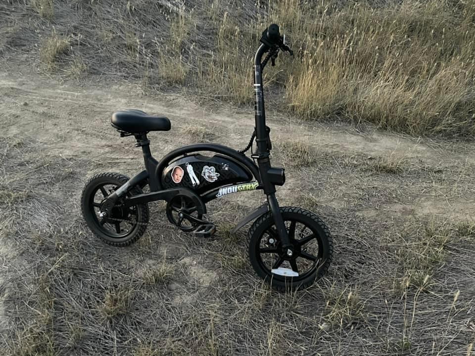 2022 Jetson Bolt Black