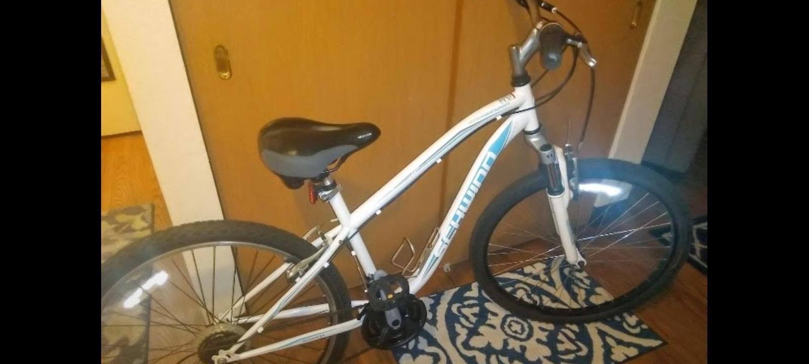 2021 Schwinn White
