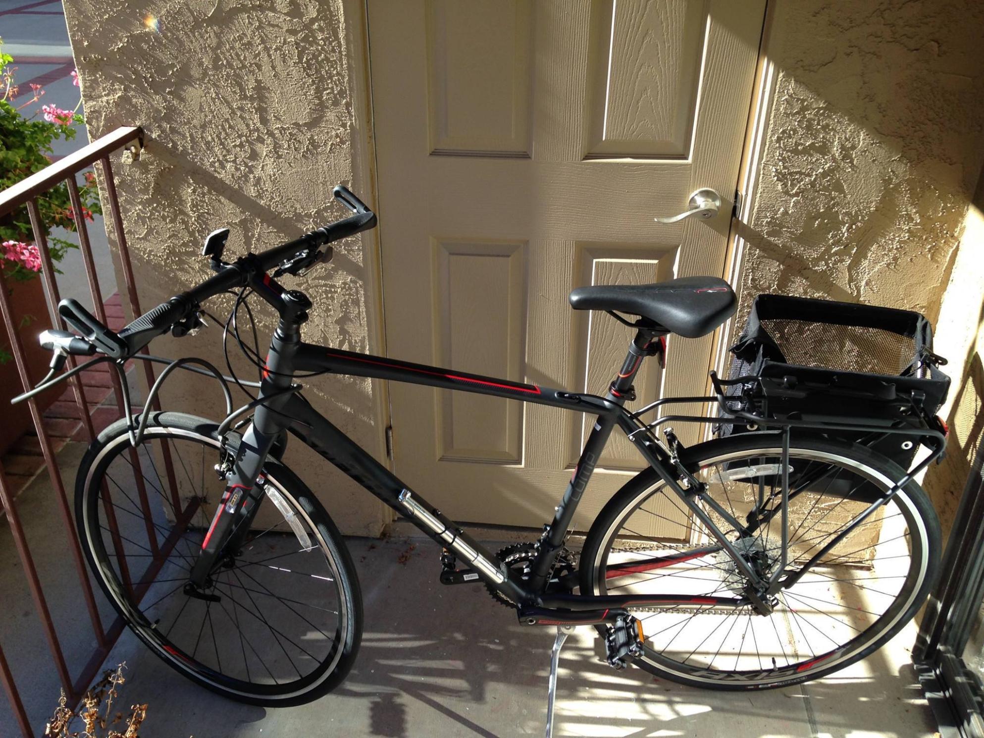 2013 Specialized Sirrus Comp  Black and Red