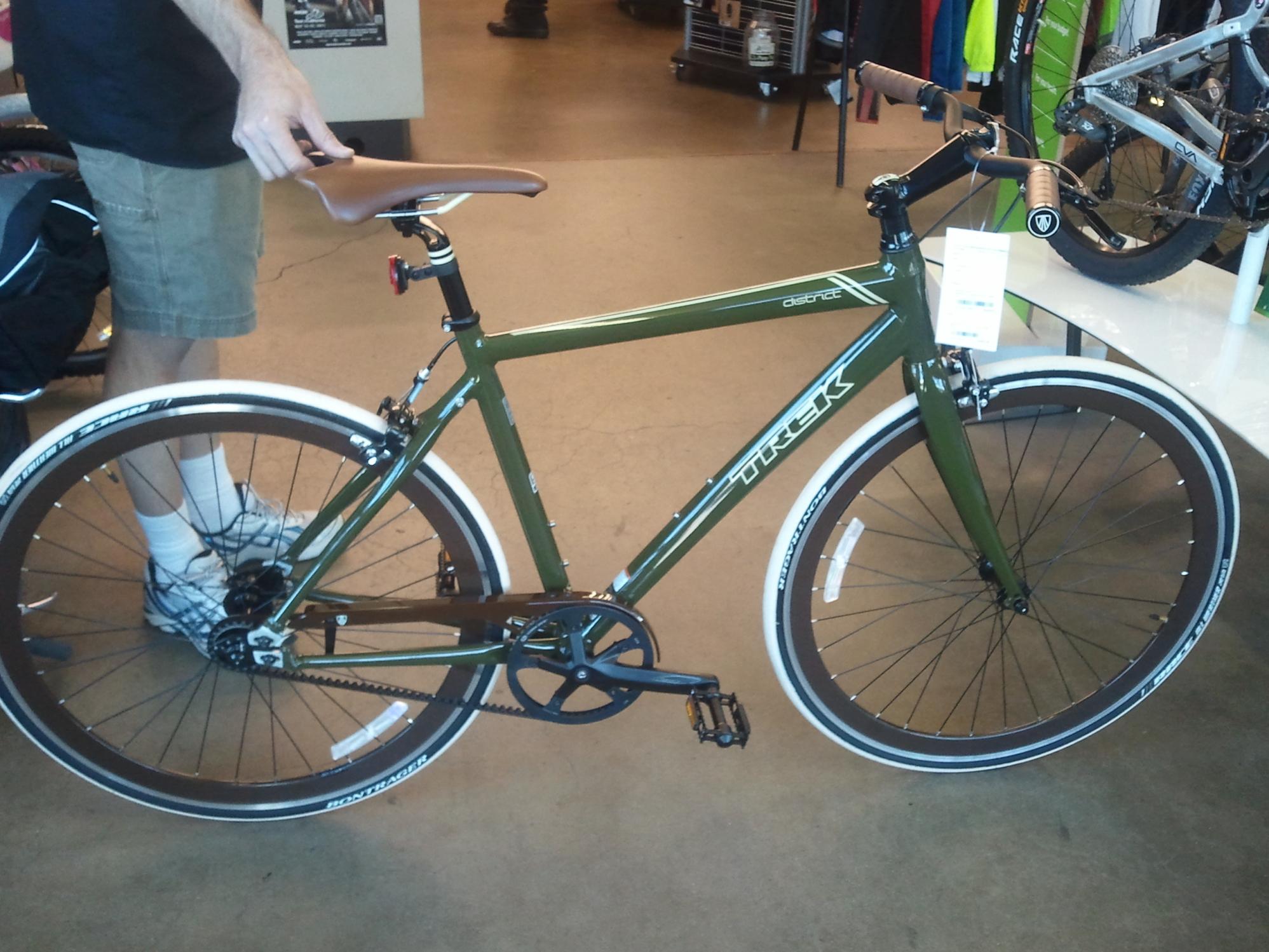 2010 Trek District  Green and Brown