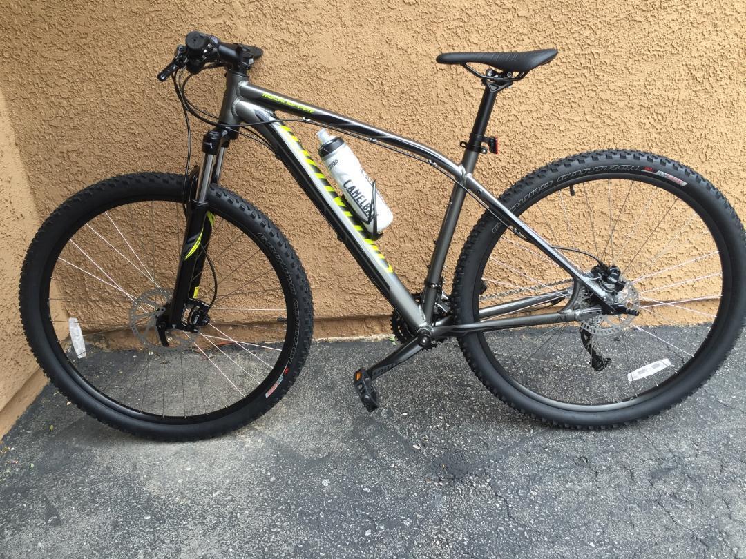 2016 Specialized Rock hopper Black