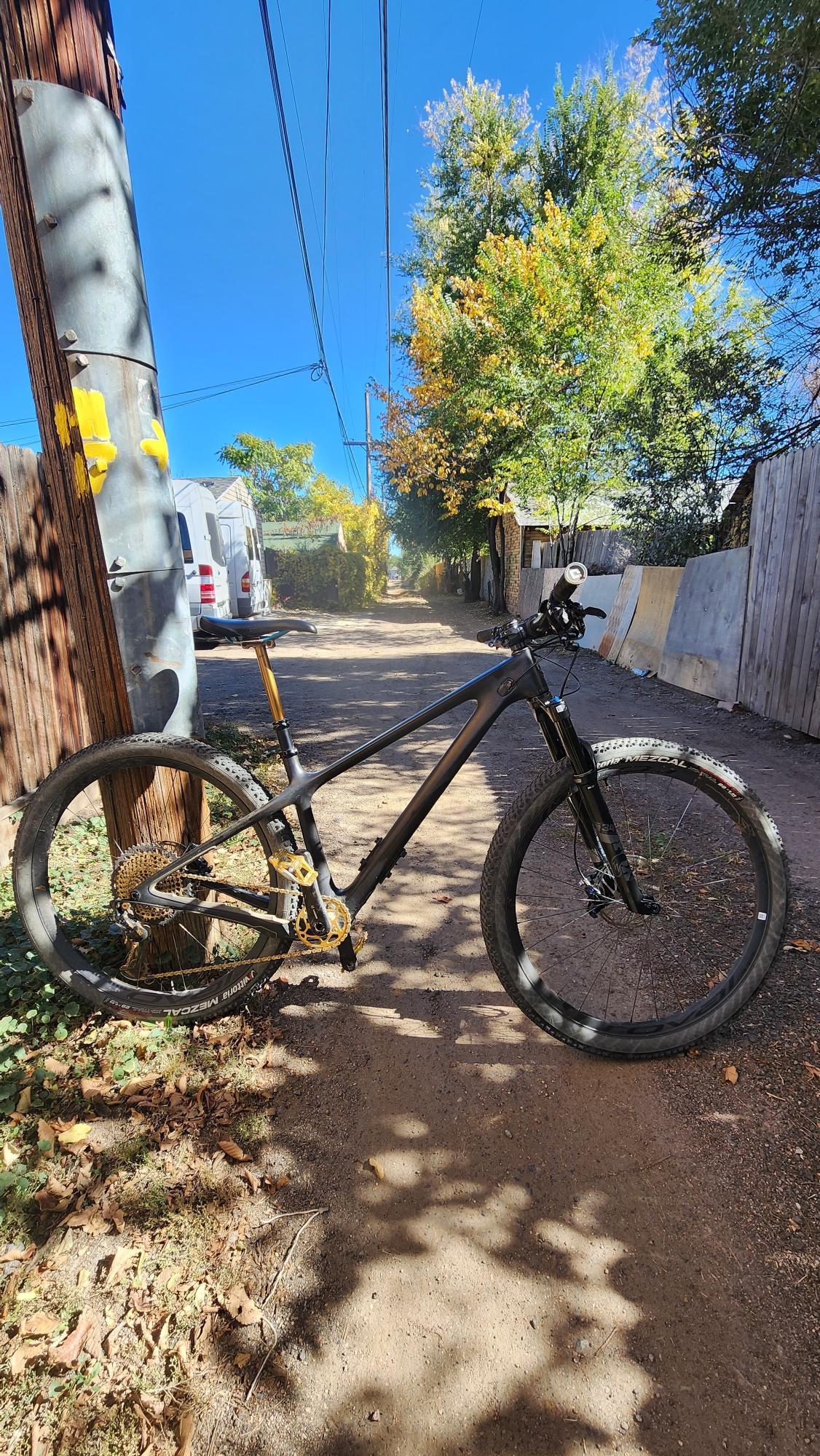 2021 Yeti Arc Black