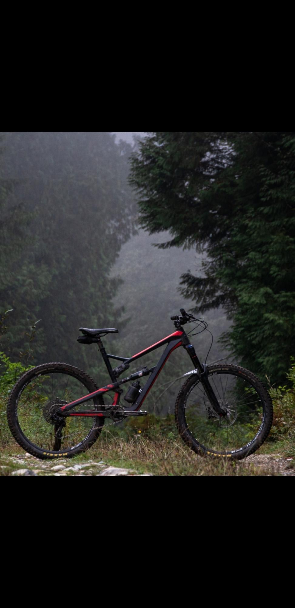 2017 YT Jeffsy 27 Black and Red