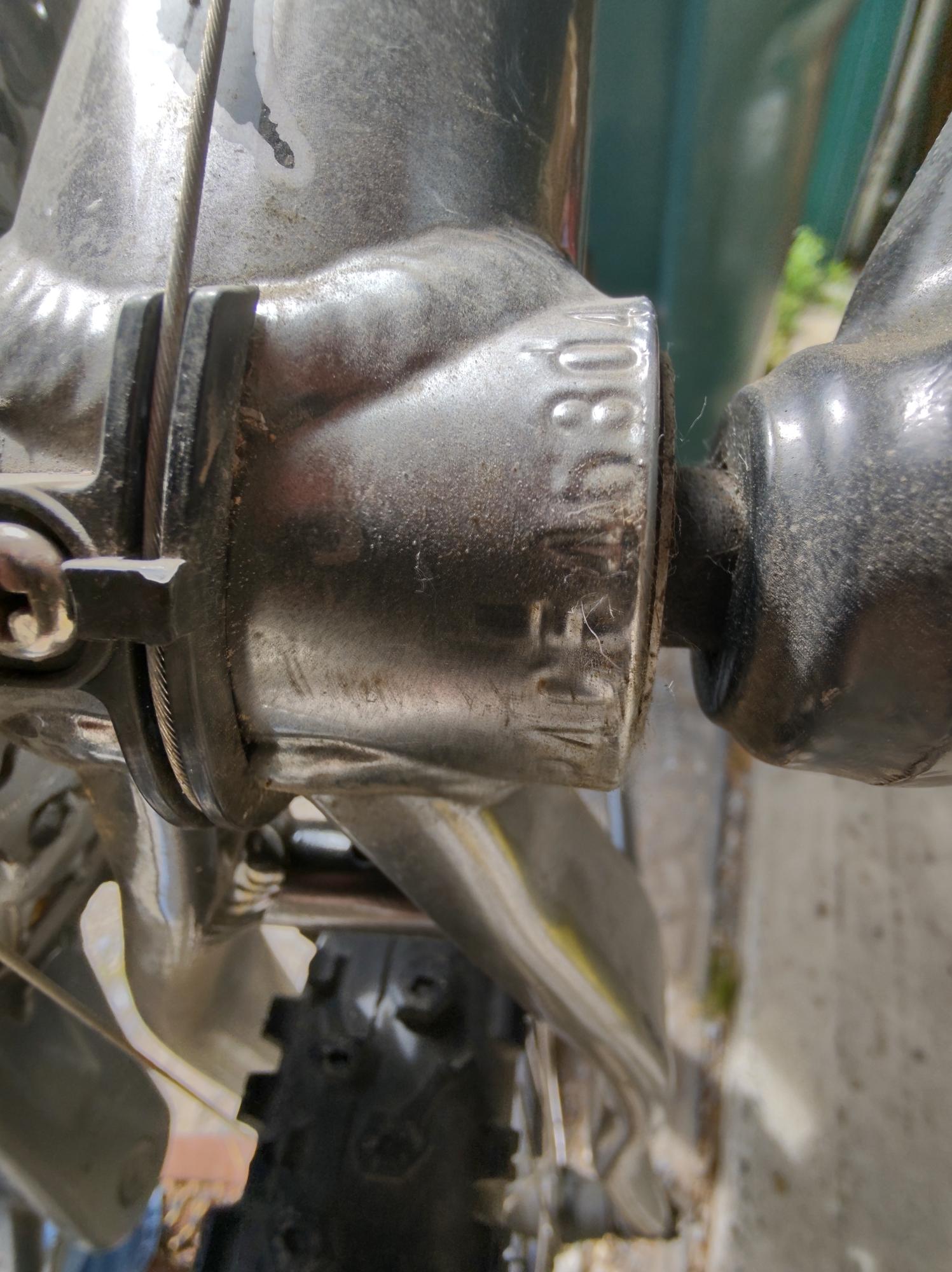 2004 Specialized Hardrock Sport Silver, gray or bare metal