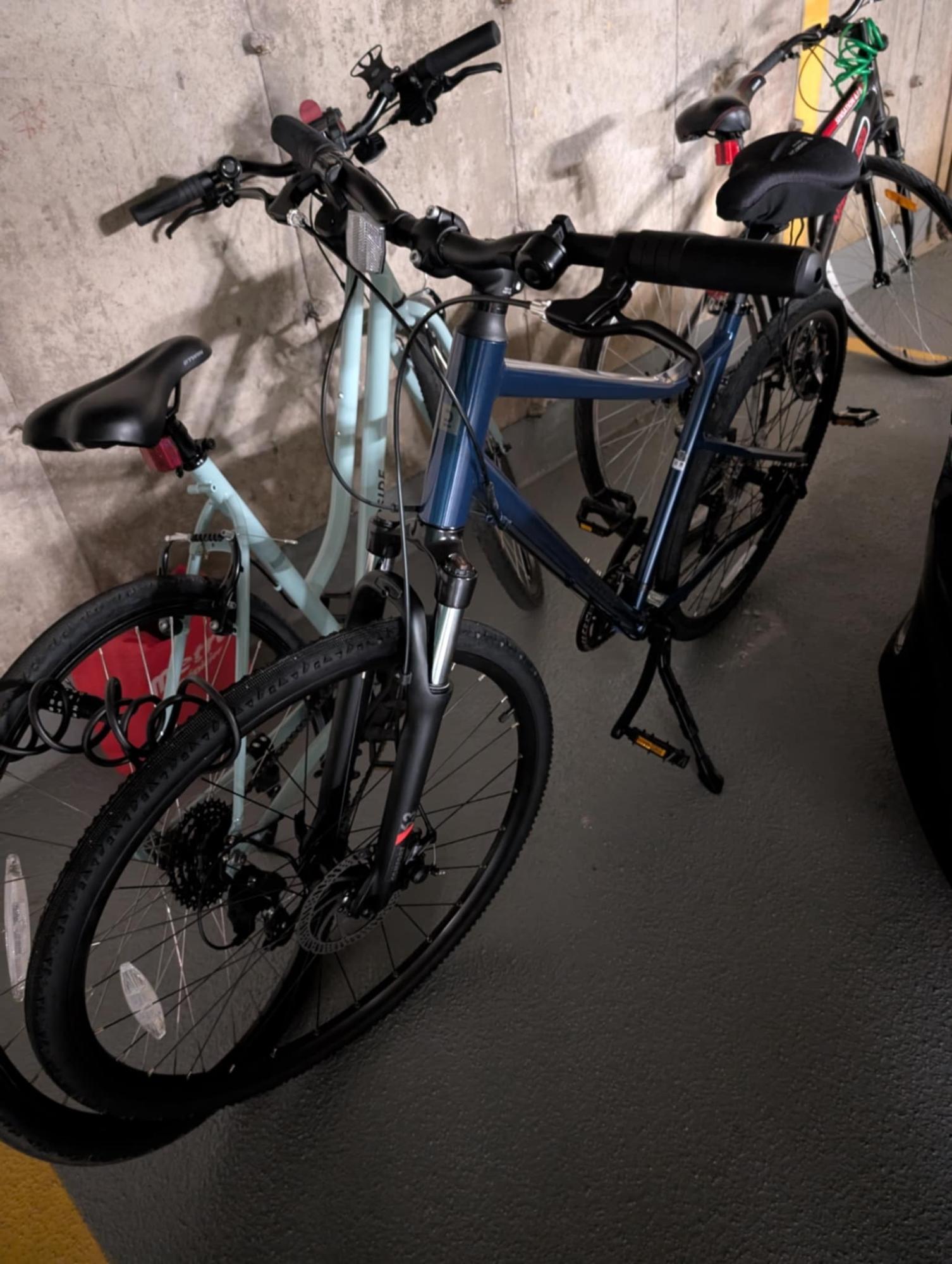 2025 Decathlon Riverside 500 Hybrid Blue