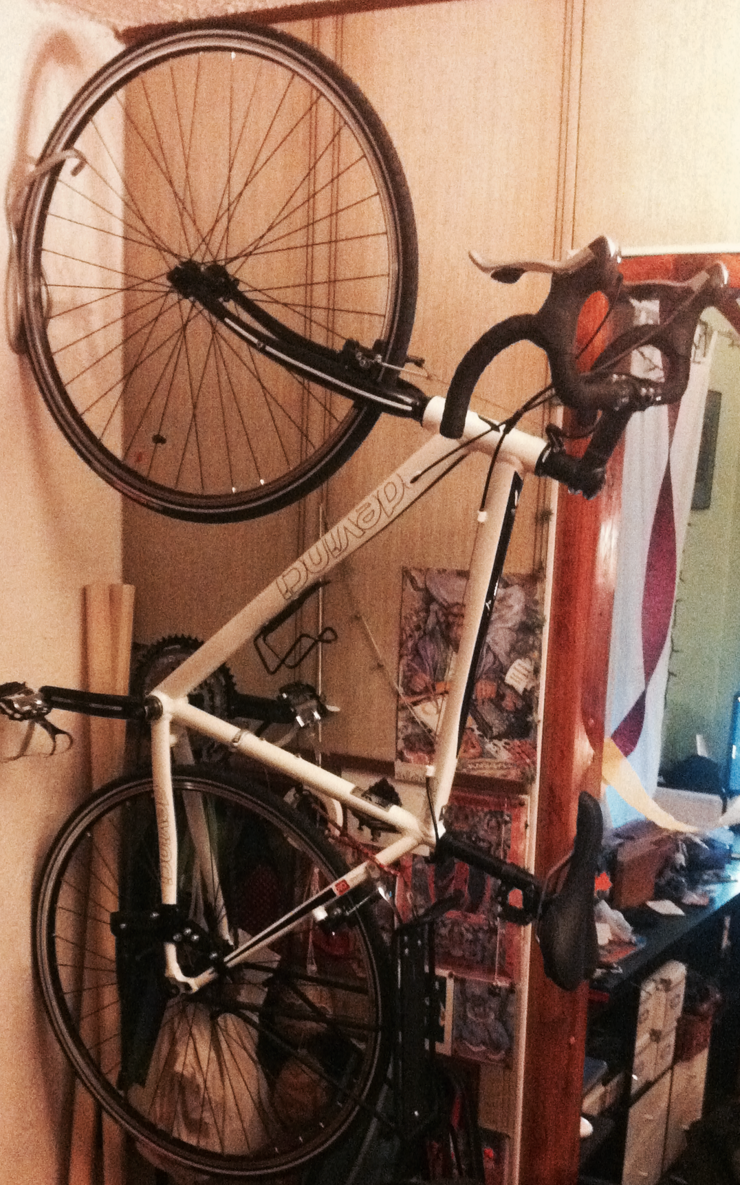 2011 Devinci Caribou White