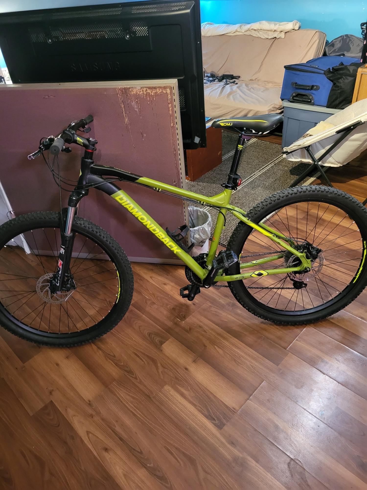 2021 Diamondback Expresso Green and Black