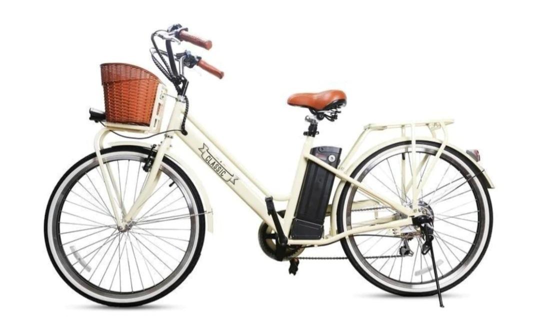 Unknown Cruiser Yellow or Gold