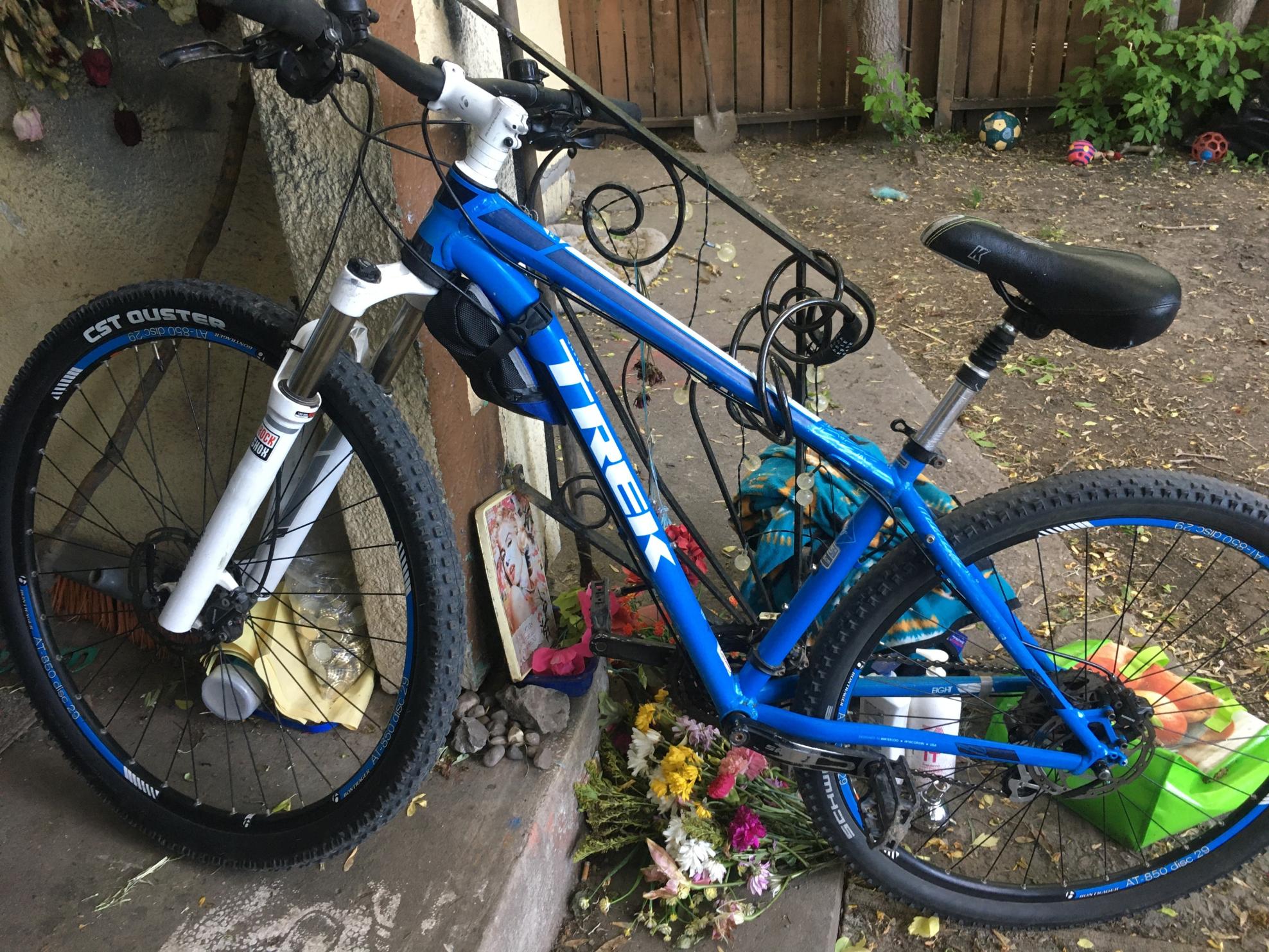 2016 Trek XCaliber 8 Blue, White, and Black