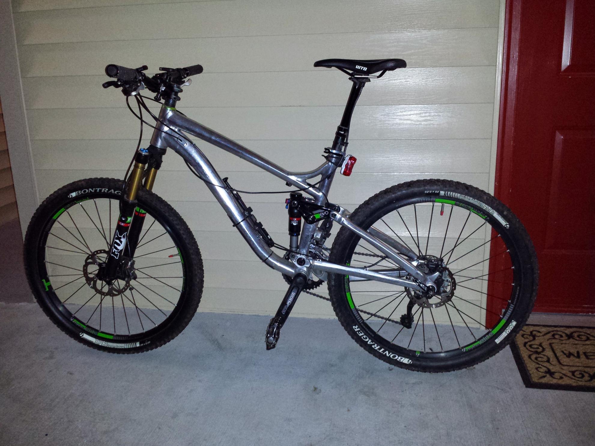 2014 Trek Fuel EX 8 26 Silver or Gray and Green