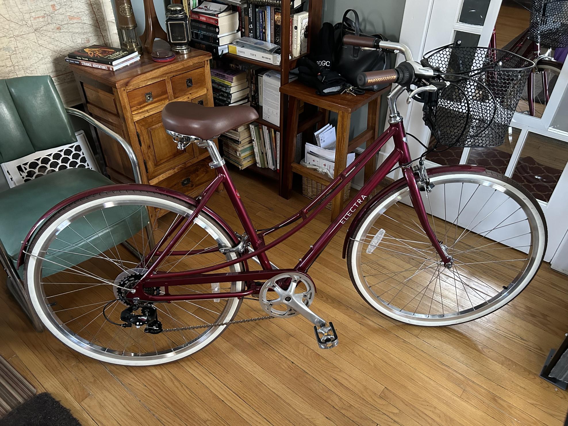 2023 Electra Loft Red