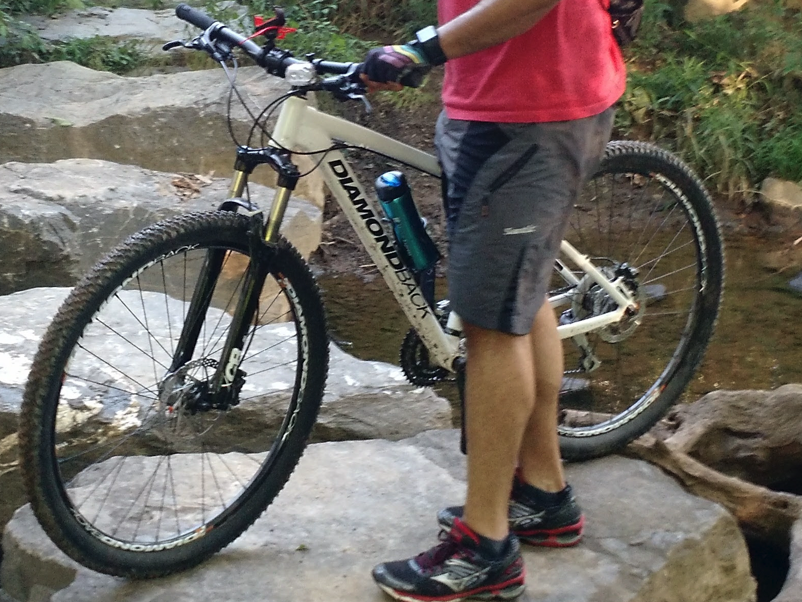 Diamondback XCR White