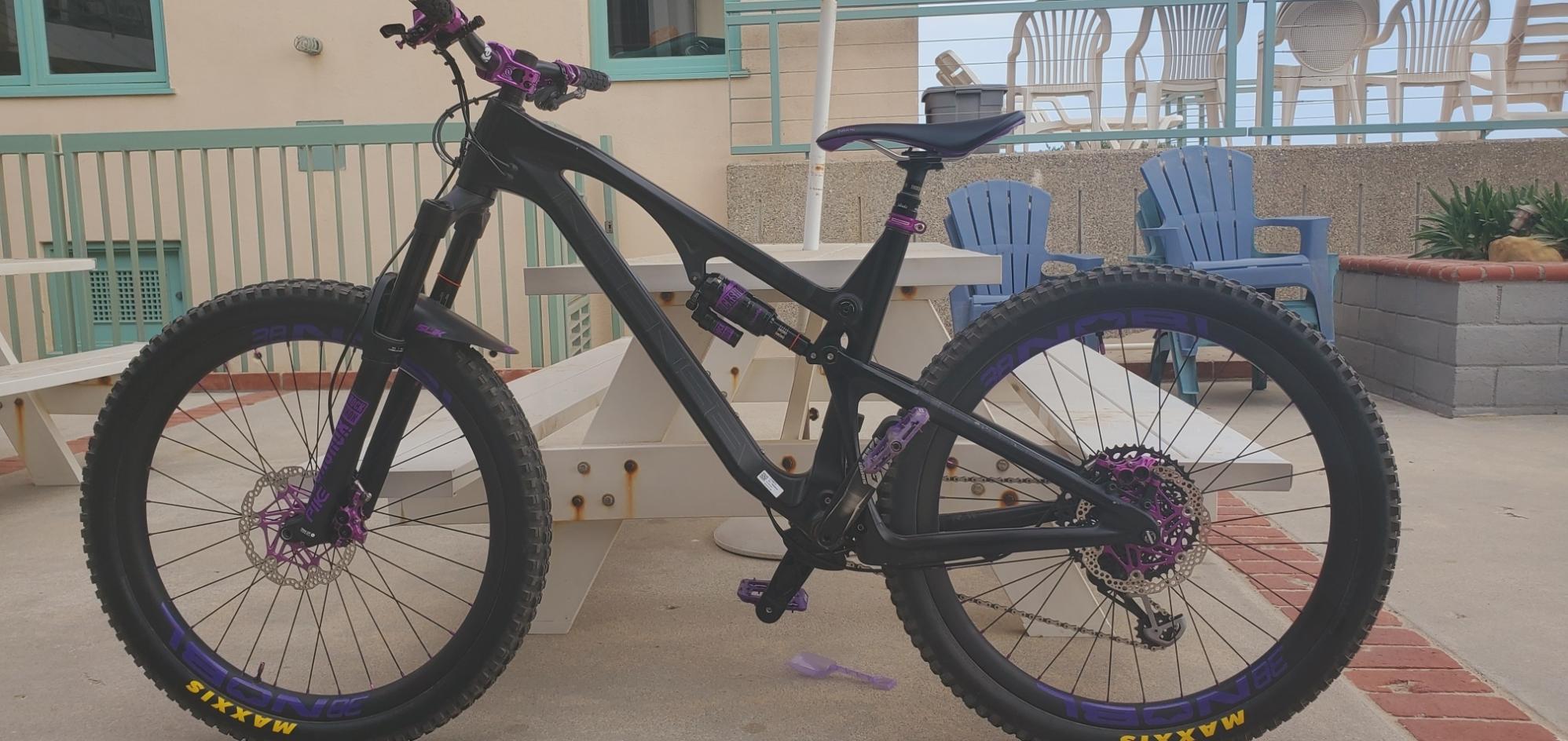 2018 Intense Recluse Black and Purple