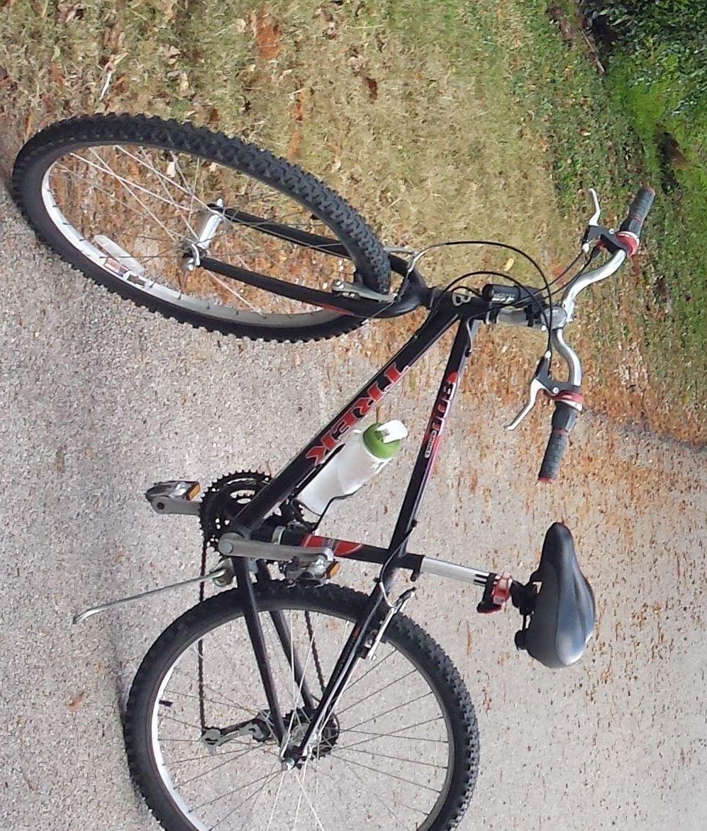 1997 Trek 800 Sport Black and Red