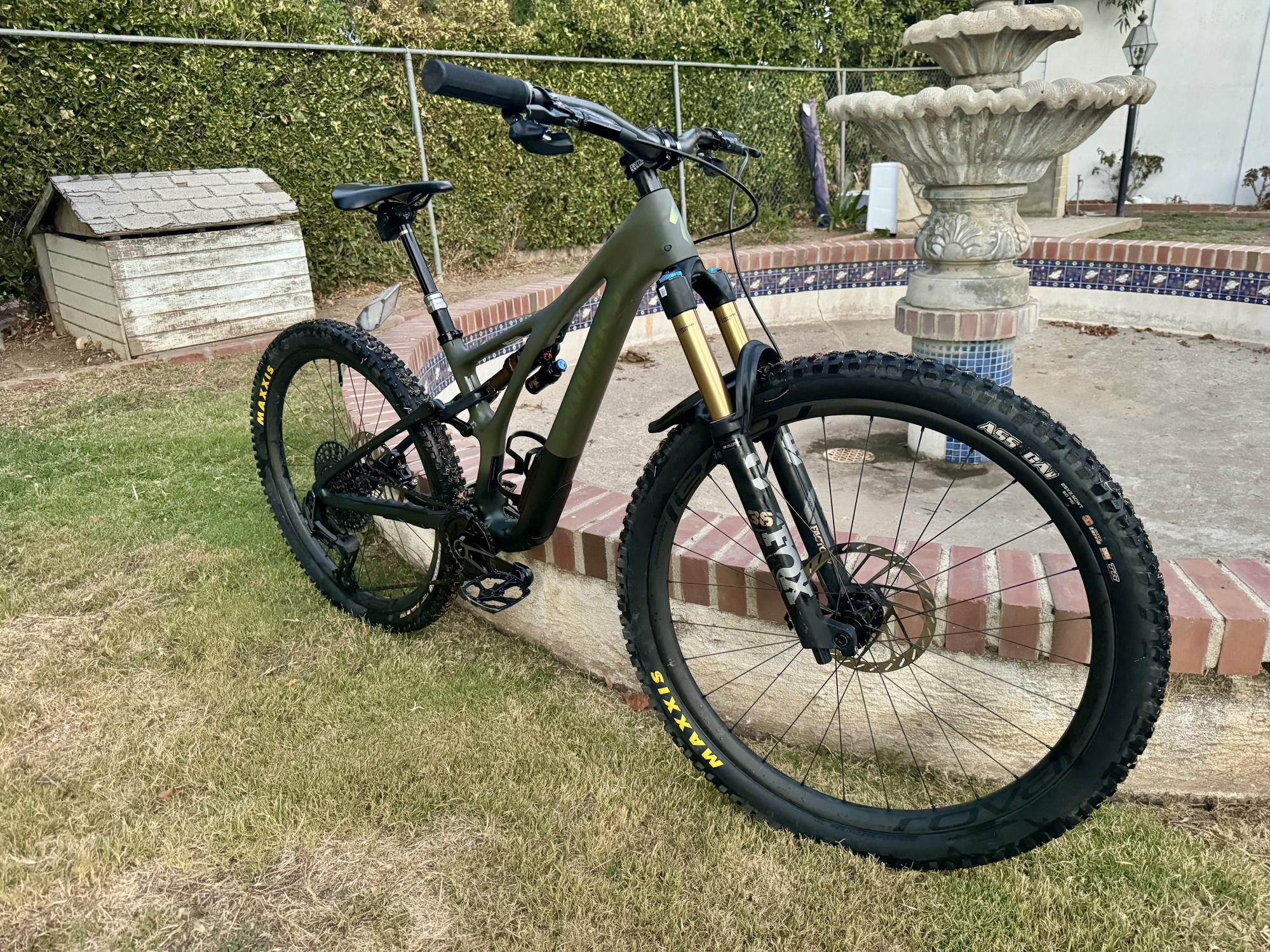 2022 Specialized STUMPJUMPER LTD Green