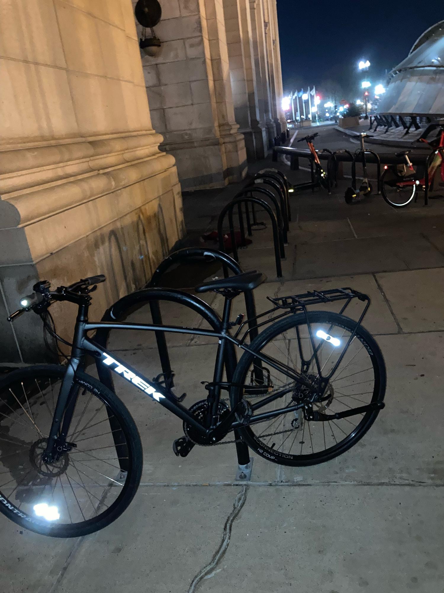 2021 Trek FX 2 Black