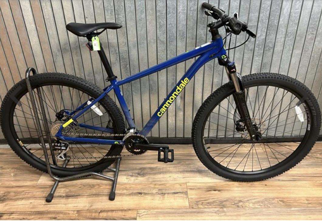 2022 Cannondale Trail 6 Blue