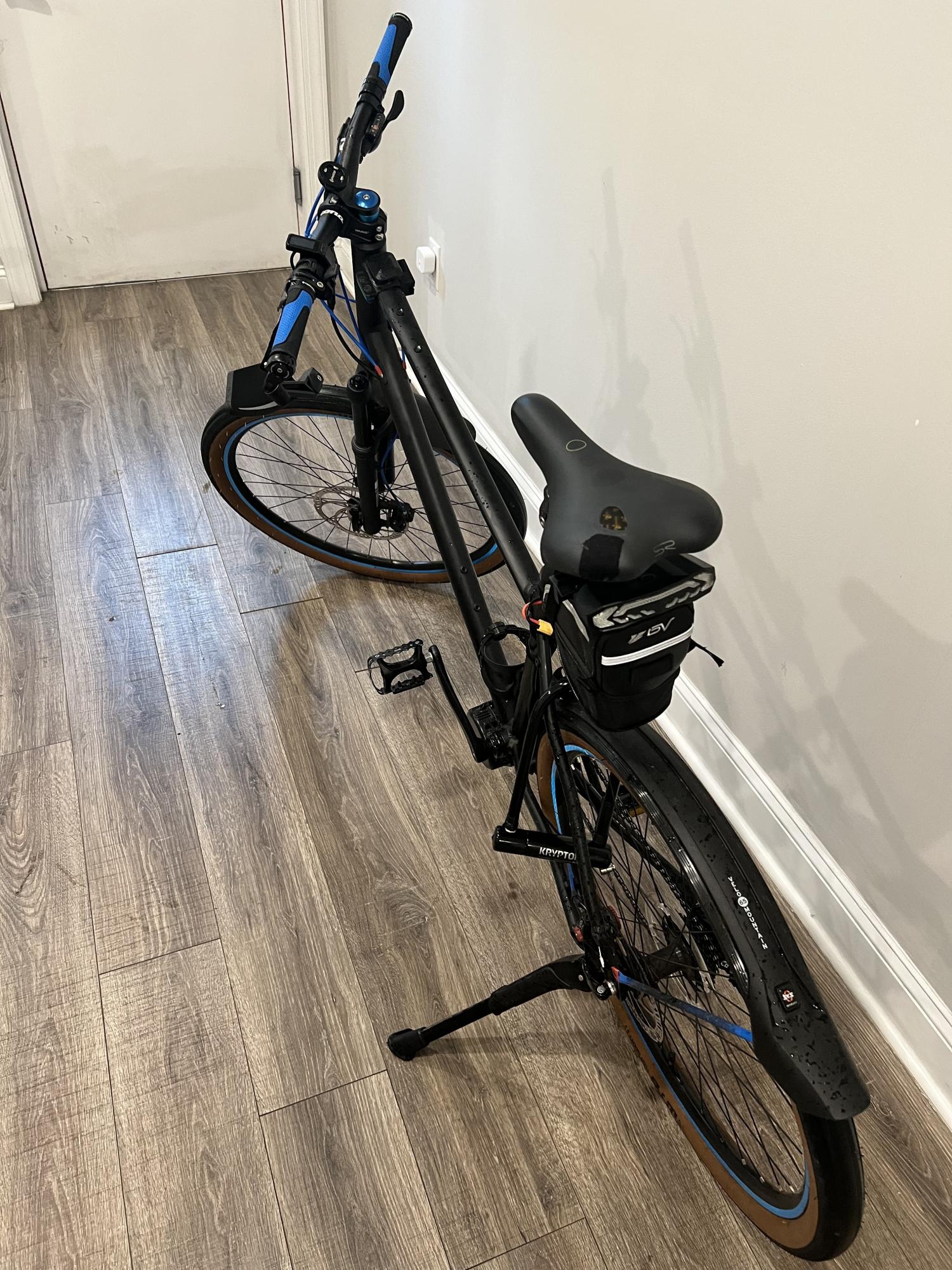 2021 Kona Dew - LG Black