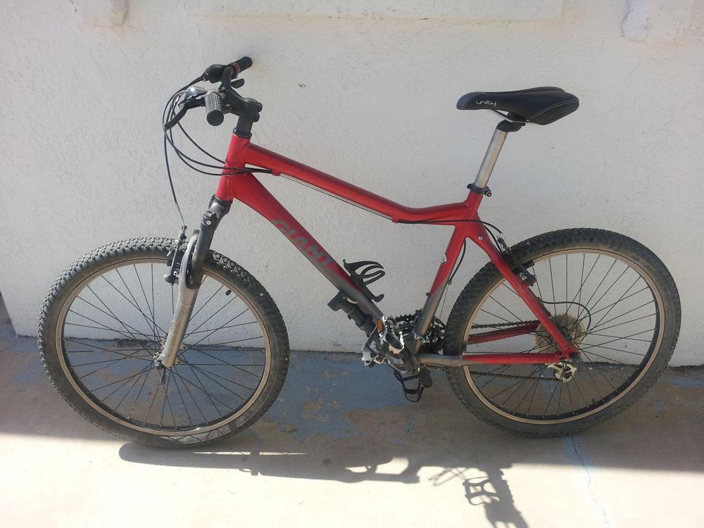 2007 Giant Boulder  Red