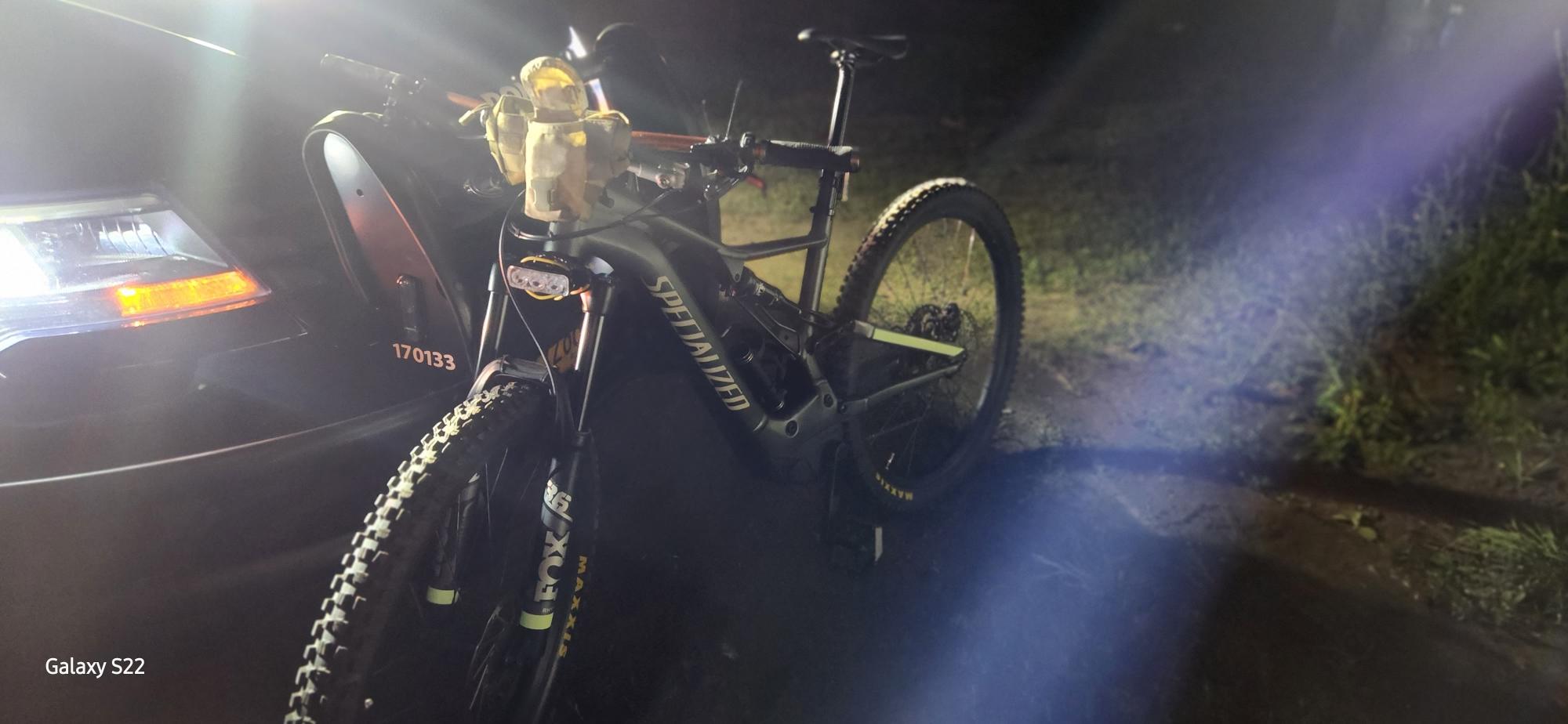 2022 Specialized turbo levo Green, Black, and White